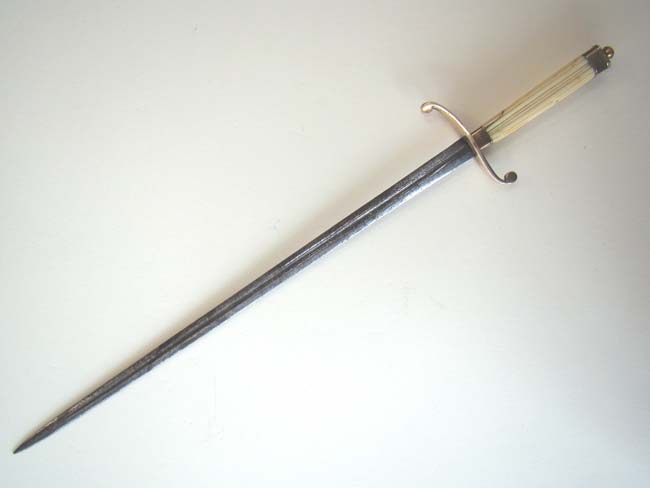 An early 19th c. American or British Naval 'Fighting' Dirk with 14" Blade